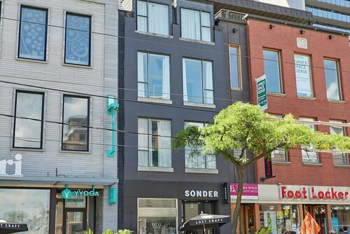 The Beverley Hotel, Забронировать Отель Торонто Greater Toronto Area