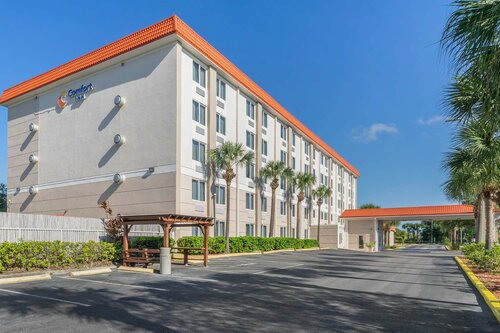 Comfort Inn St Petersburg North, Rezervovat Hotel St Petersburg Pinellas County