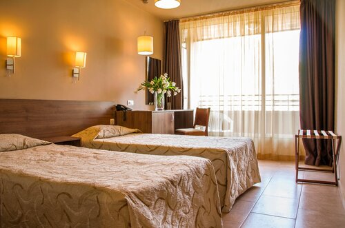 Gladiola 4-star, Забронировать Отель Отели Золотых Песков с бассейном, рядом с Поле для мини-гольфа, Бассейн