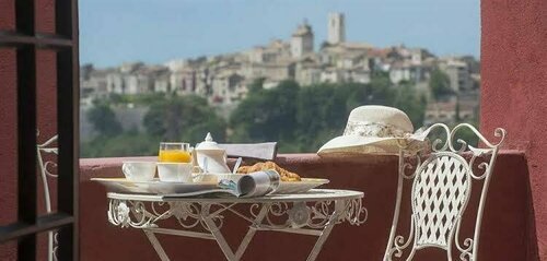Une Maison à Saint-Paul de Vence, Забронировать Отель «постель и завтрак» Отели Ванс с завтраком, Завтраки