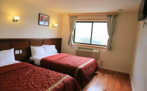 Phoenix Hotel Brooklyn Sunset Park, Забронировать Отель Отели Бруклина с завтраком, рядом с Станция метро "53-я улица" (линия Четвертой авеню), Завтраки