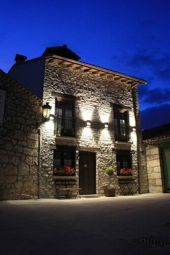 Hotel Rural La Tenada, Забронировать Отель Карседо-де-Бургос 