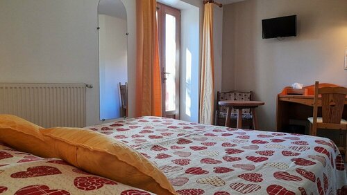 Hôtel Bellier, Book Hotel Hoteller i Rhône-Alps med parkering, Parkering