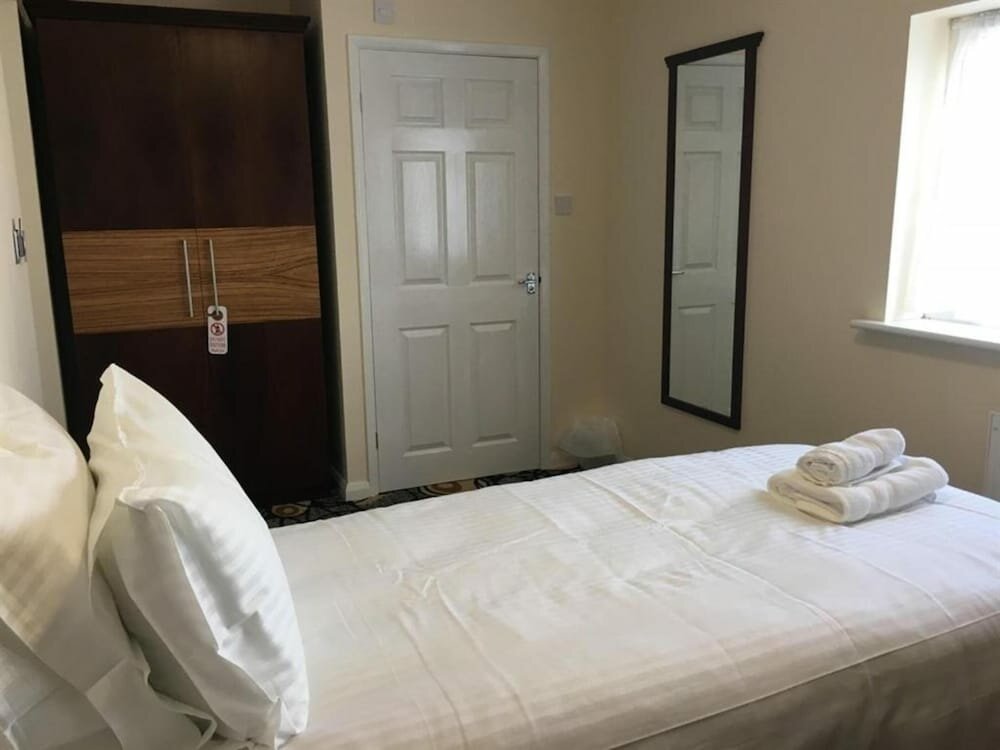 Premier Hotel