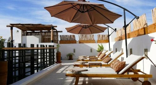 Riad Zebrakaro, Забронировать Отель Бизнес-отели Марракеша, рядом с Медресе Бен Юссеф, 4* 5*
