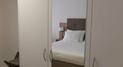 Auberge Le Relais Chavannes de Bogis, Book Hostel / Vandrerhjem Hostels i Vaud, Hostel / Vandrerhjem
