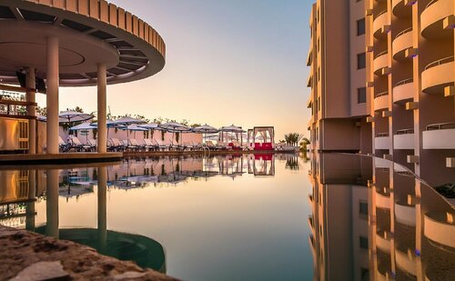 Corazón Cabo, a Noble House Resort, Забронировать Курортный отель Отели Кабо-Сан-Лукас 4 звезды, рядом с Пляж Cannery, 4*