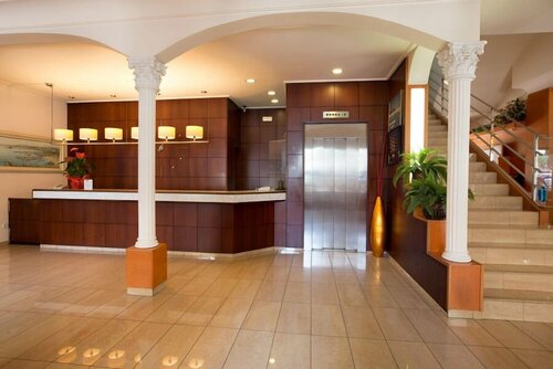 Hotel Costa Brava, Забронировать Отель Отели Бланес с питанием, Пансион