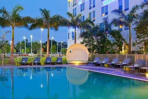 Aloft Miami Doral, Забронировать Отель Дорел Майами