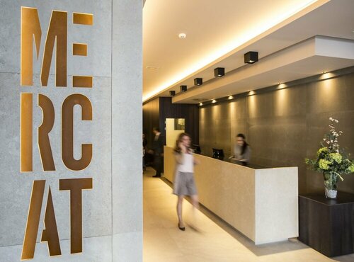 Отель Vincci Mercat, Забронировать Отель Отели Валенсии с бассейном, рядом с Церковь Сан-Хуан-дель-Оспиталь, Бассейн