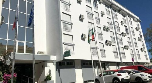 Hotel Jardim, Забронировать Отель Отели Авейру с парковкой, Парковка