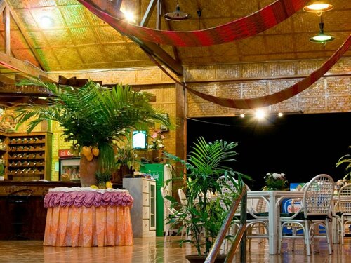 Dolores Tropicana Resort, Prenota Hotel Hotel a Mindanao con parcheggio, Parcheggio
