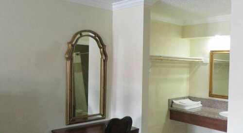 National Inn Garden Grove, Забронировать Отель Гарден-Гроув Анахайм