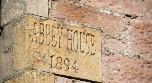 Abbey House, Забронировать Отель Отели Инвернесс с парковкой, рядом с Ботанический сад Инвернесса, Парковка