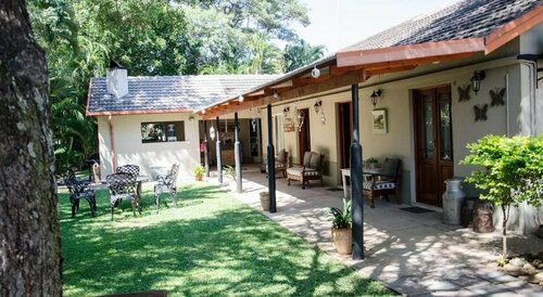 Four Seasons Guesthouses, Забронировать Гостевой дом Недорогие отели Waterberg, недорогие