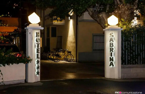 Hotel Sabrina, Забронировать Отель Кастильоне-делла-Пеская Побережье Мареммы