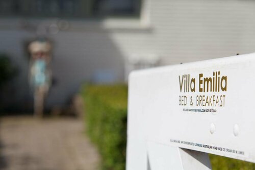 Villa Emilia, Réserver Villa Hôtels à Flanders avec parking, Parking