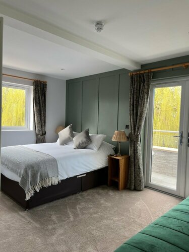 The Three Pickerels, Book Hotel 4-stjernede hoteller i Merseyside, 4*