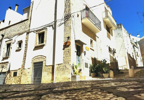 Dimora delle Badesse, Book Bed and Breakfast Hotels in Conversano with Parking, Parking