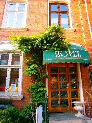 Det Lille Hotel & Guesthouse, Reservar Hotel Odense Funen, perto de Train Station Odense