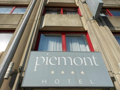Hotel Piemont, Забронировать Отель Отели Люксембурга 4 звезды, рядом с Luxembourg City History Museum, 4*