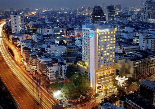 Hilton Garden Inn Bangkok Silom, Забронировать Отель Отели Бангкока с парковкой, рядом с Ресторан Голубой Слон Сатхорн, Парковка