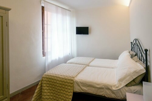 B&B San Francesco, Забронировать Отель «постель и завтрак» Сиена Siena Area
