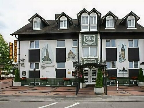 Hotel-Pension Klaer, Забронировать Отель Отели Шпайера с парковкой, Парковка