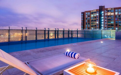 La Quinta by Wyndham Medellin, Забронировать Отель Эль-Побладо Медельин
