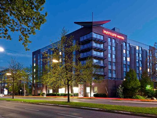 Mercure Hotel Hamburg Am Volkspark, 예약 호텔 Bahrenfeld 함부르크