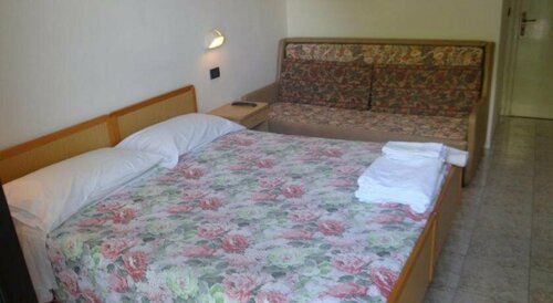 Hotel Vela Azzurra, Забронировать Отель Недорогие отели Мирамаре, недорого