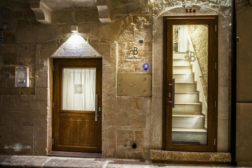 Beatrice Rooms, Book Hotel Hoteller i Conversano med parkering, Parkering