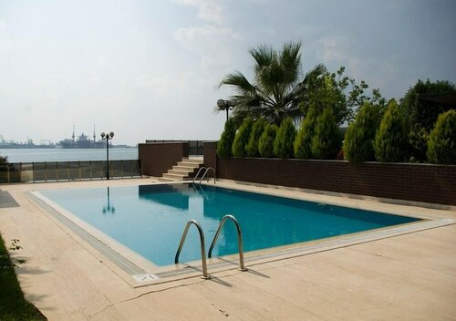 Blue Marine Hotel, Забронировать Отель Отели Тузла с парковкой, Парковка