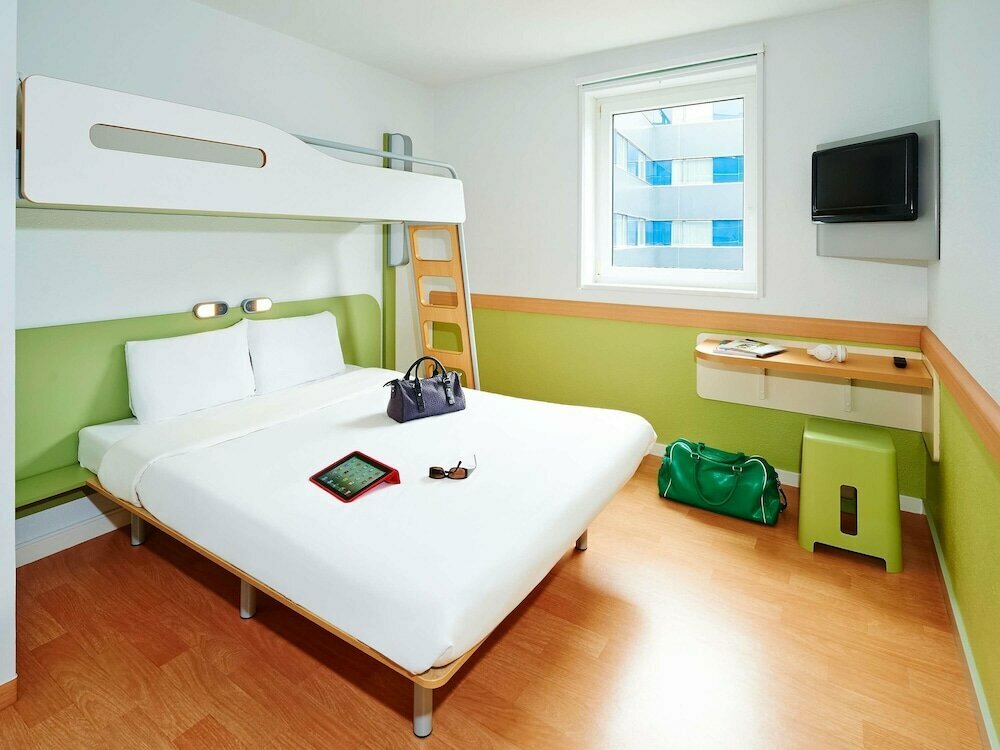 Ibis budget Ambérieu-en-Bugey Château-Gaillard