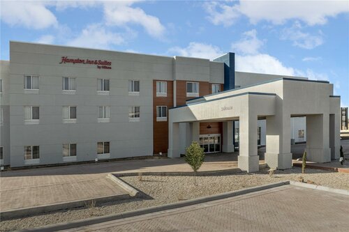Hampton Inn & Suites Roswell, Забронировать Отель Розуэлл штат Нью-Мексико