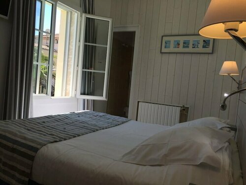 Le Square Hotel St Pierre d'Oleron