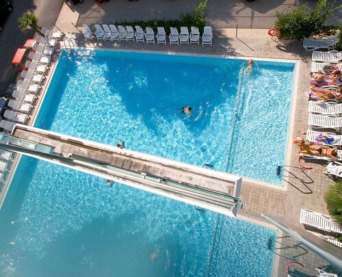 Hotel Katja, Забронировать Отель Отели Бибионе-Пинеда с парковкой, Парковка