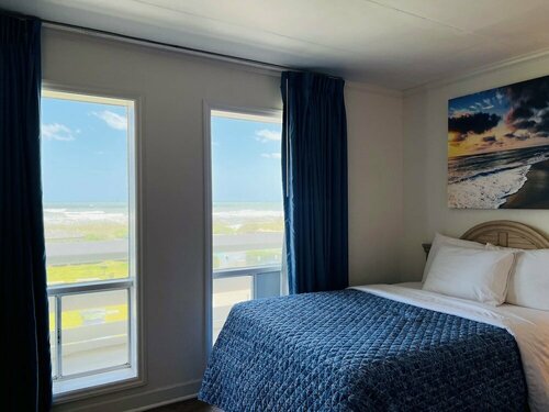 Days Inn & Suites by Wyndham Kill Devil Hills-Mariner