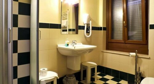 Quality Comfort Rooms, Prenota Hotel Pescara 