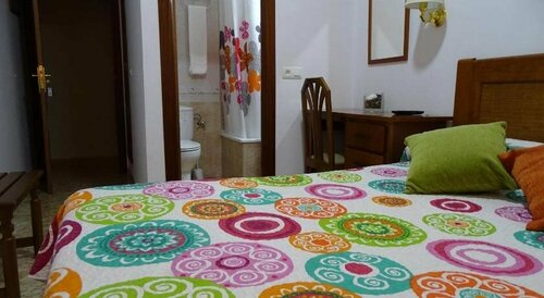 Hostal Argentina EN CACERES, Забронировать Отель Касерес Caceres Province
