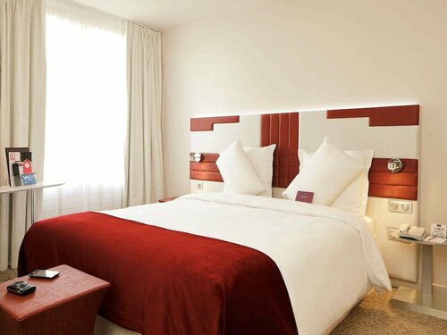 Mercure Paris Opéra Faubourg Montmartre, Забронировать Отель Отели Парижа с парковкой, рядом с Ле Пеллетье, Парковка