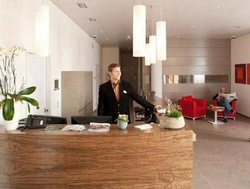 Hotel Arcade, Забронировать Отель Зинс 