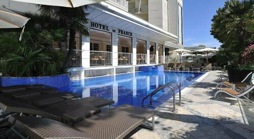Hotel de France, Забронировать Отель Отели Римини с бассейном, Бассейн