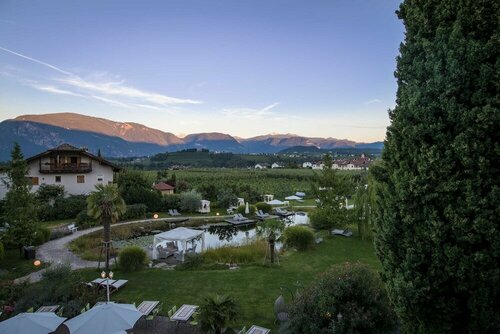 Hotel Weingarten - Sankt Pauls - Eppan, Забронировать Отель San Paolo Трентино-Альто-Адидже
