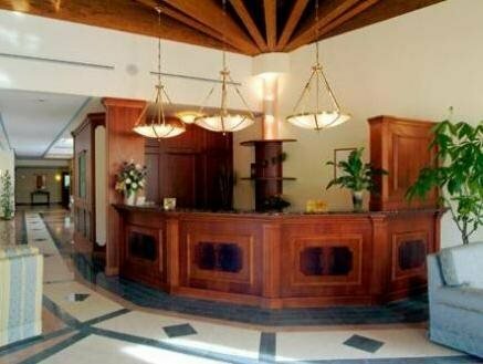 Hotel Le Grotte, Забронировать Отель Дженга Марке