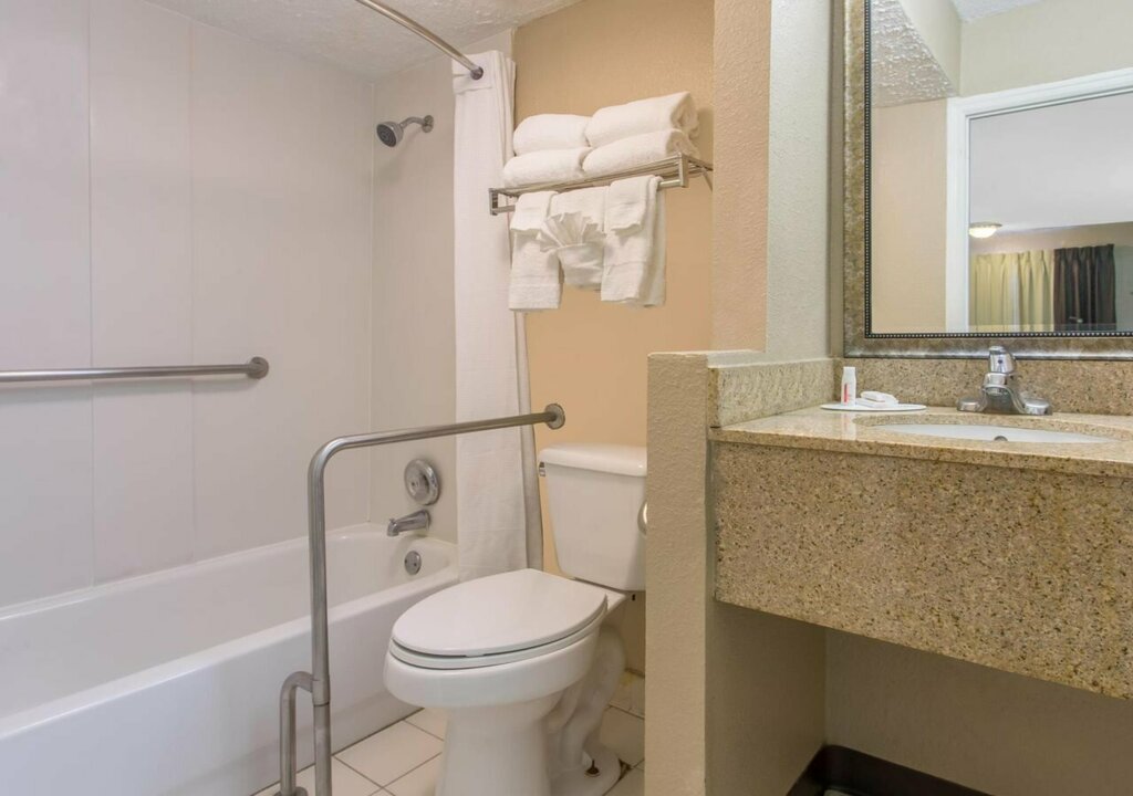 Quarters Inn and Suites