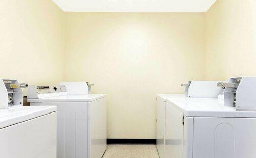 Days Inn by Wyndham Missoula Airport, Buchen Sie Hotel Wye Montana