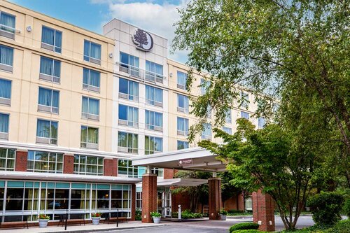 DoubleTree by Hilton Hotel Boston Bayside, Забронировать Отель Dorchester Бостон, рядом с Пляж Карсон