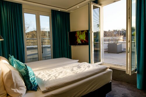 Motel One Saarbrücken, Забронировать Мотель Саарбрюккен земля Саар, рядом с Theaterschiff-Maria-Helena