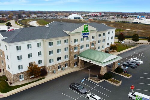 Holiday Inn Express Hotel & Suites Waukegan/Gurnee, Book Hotel Hoteller i Chicago med pool, Swimmingpool
